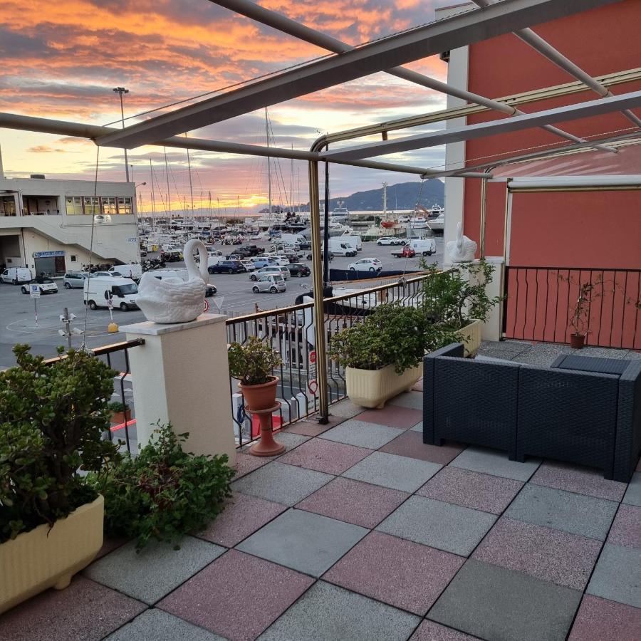 Albergo Stella Di Mare Лаванья Экстерьер фото